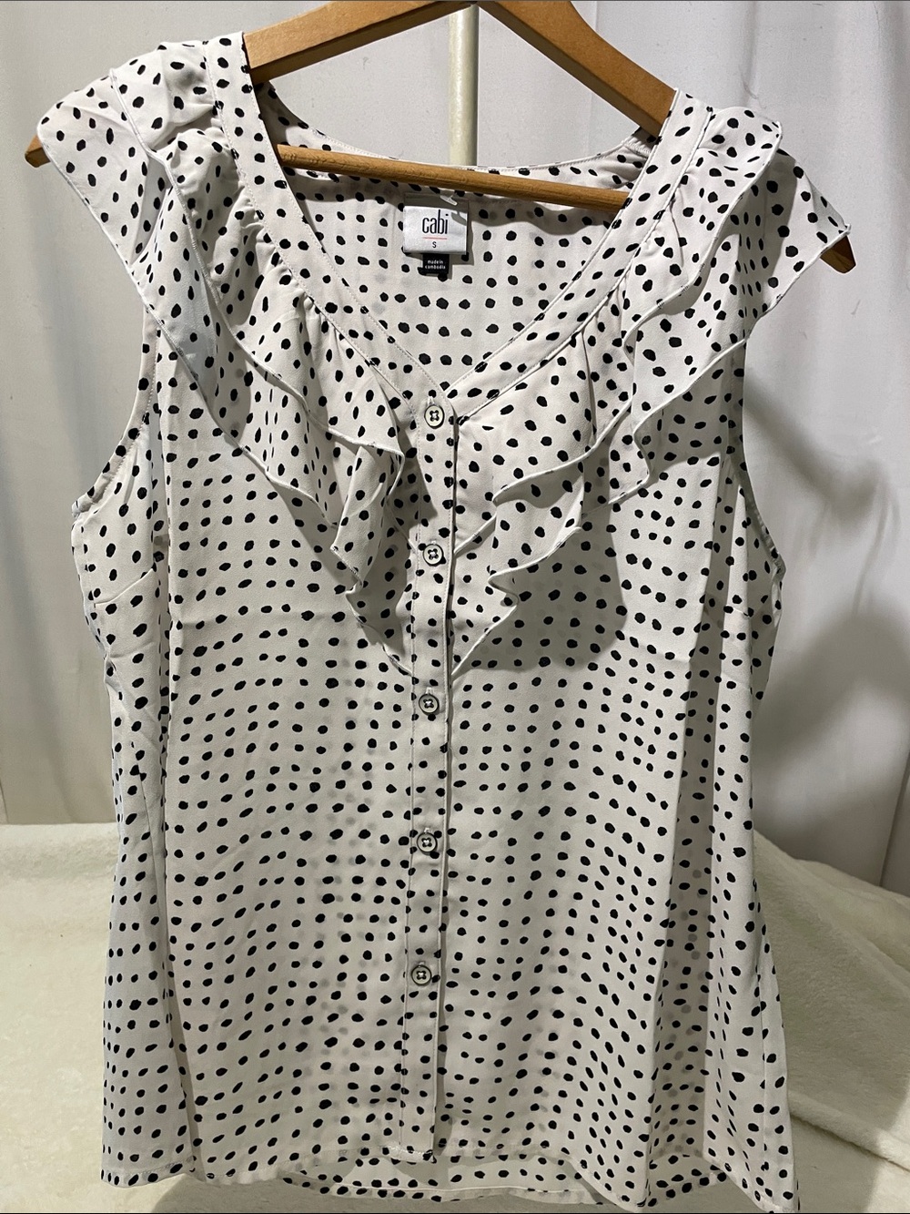 CAbi White and Black Polka Dot Ruffle Button-Front Sleeveless Top